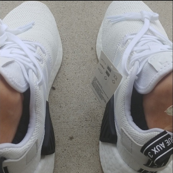 🆕💎Adidas NMD R2💎 - Picture 6 of 8